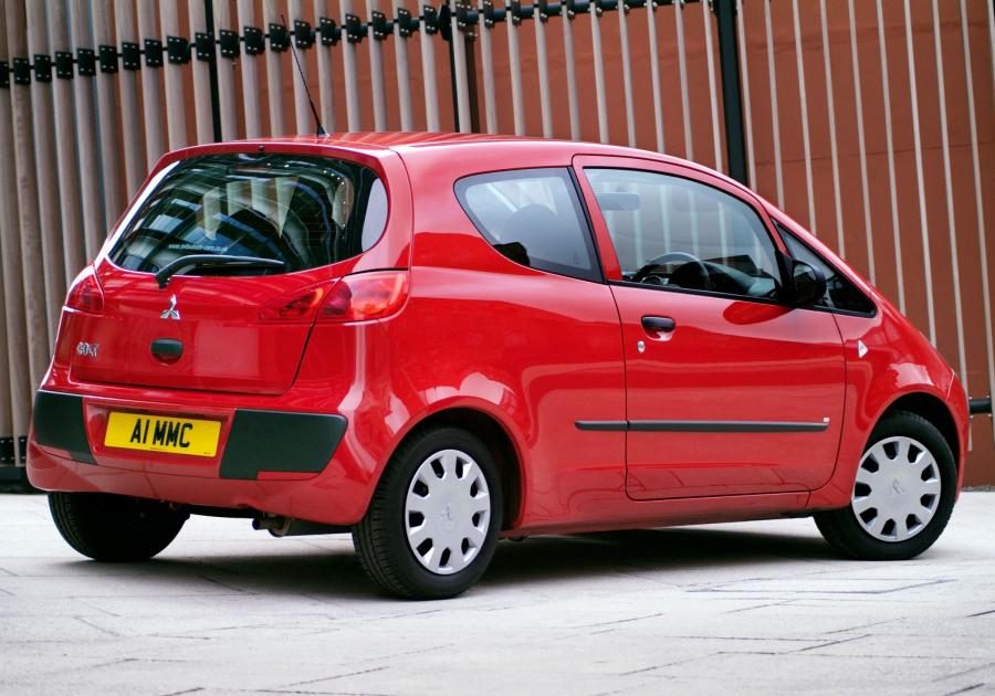  Mitsubishi Colt 3-Door 2004 года  (фото 50 из 55)